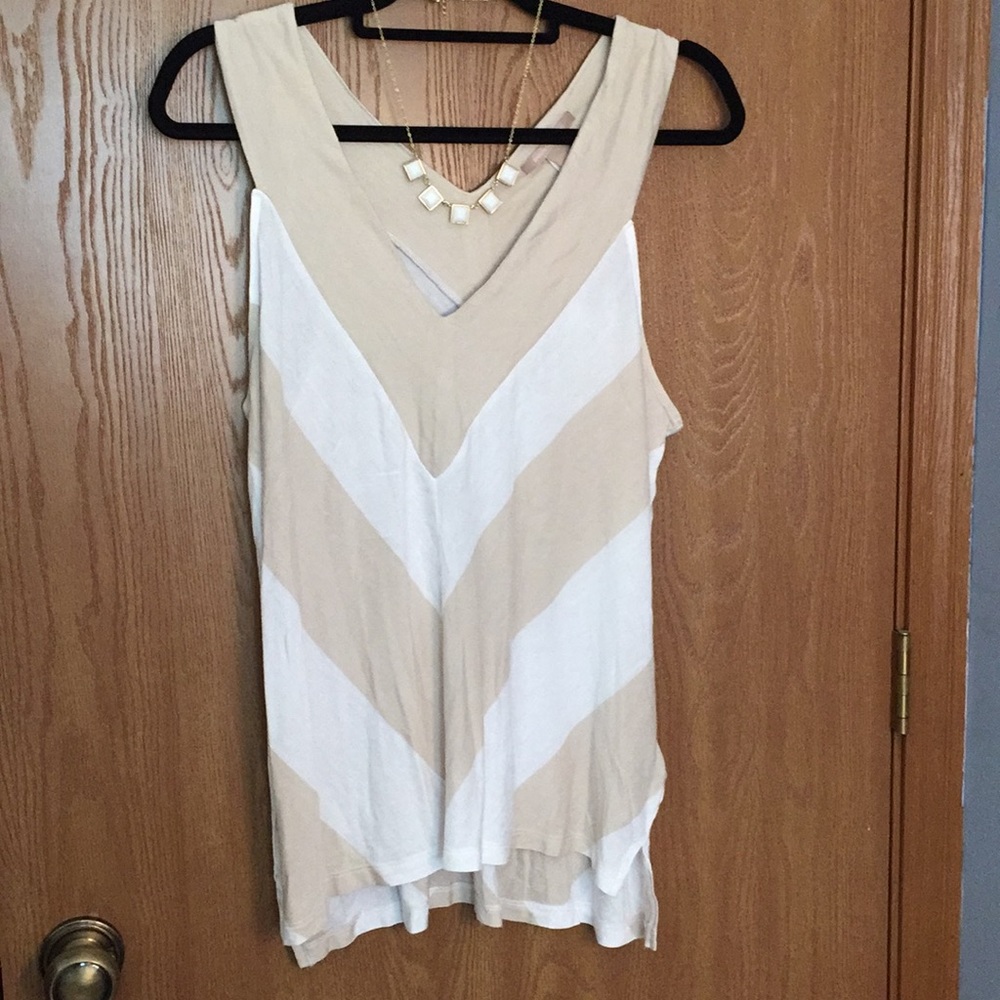 New with tags tank!!